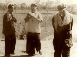 Nuon Chea (center) and So Phim (right) visit the Cambodian countryside during the Democratic Kampuchea period. (Source: Documentation Center of Cambodia / Archives)